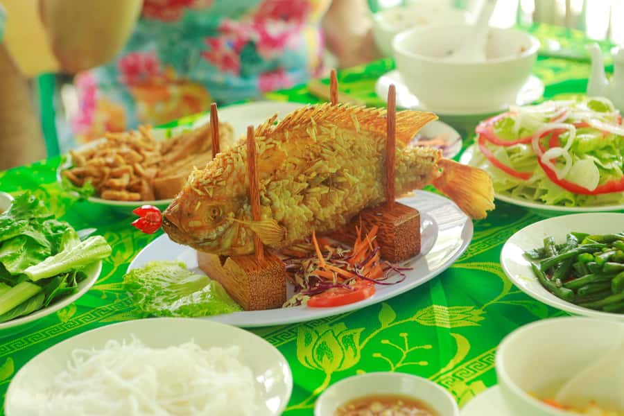 1 Day Mekong Tour: Cai Rang Floating Market & MyTho-Ben Tre - Coconut Candy, Honey Tea, and Folk Music in Ben Tre