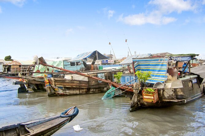 2-Day Mekong Delta Tour with Homestay - Homestay night in Ben Tre: dinner prep and real family time
