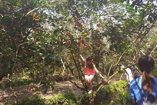 2-Day Mekong Delta with Cai Cang Floating Market from HCM City - Kayaking + biking + cooking: the Mekong made hands-on