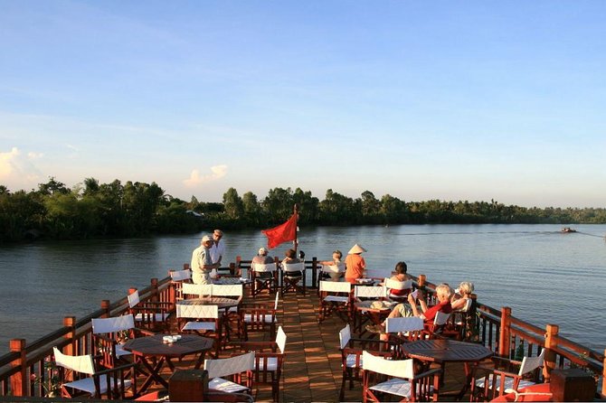 3-day Mekong Eyes Cruise Vietnam - Cambodia - Chau Doc night: when the trip actually slows down