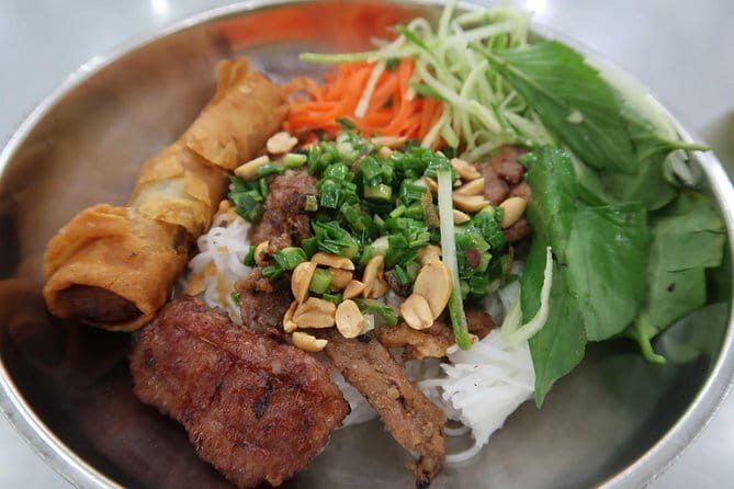 3 Days Cycling Mekong Delta - Meals and Snacks: Eating Like the Region Instead of Around It