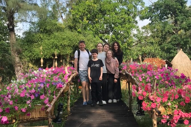 Amazing Shore Excursion: Ho Chi Minh City Tour from PHU MY Port - Ben Thanh Market plus a Saigon River viewpoint: shopping and breathing room