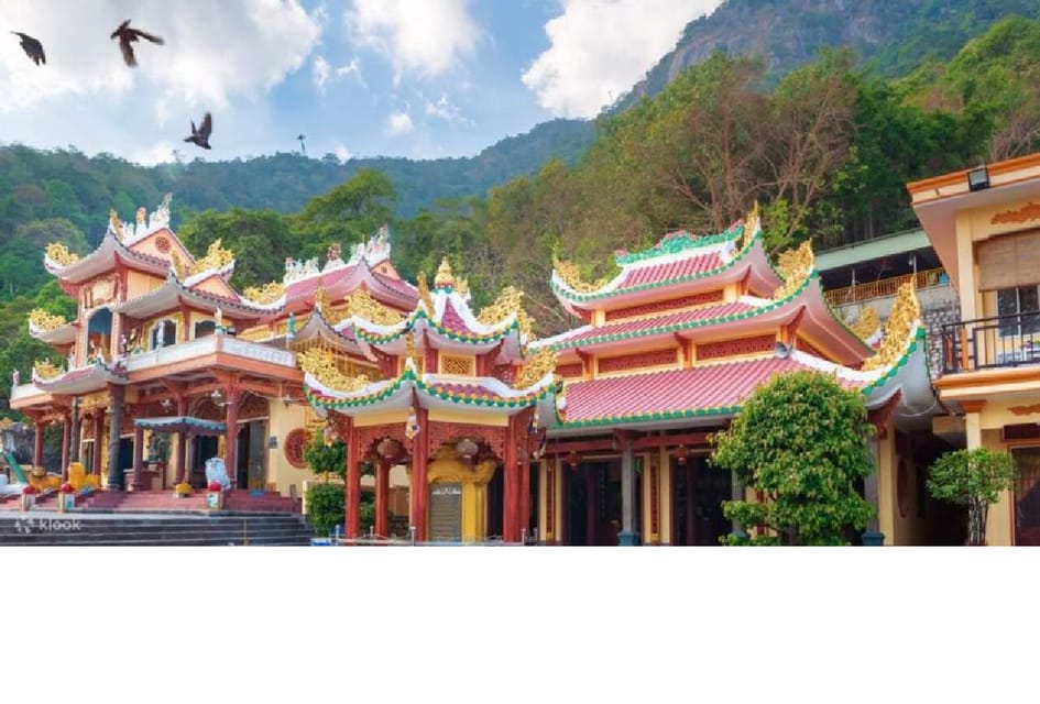 Black Virgin Moutain, Cu chi tunnels & Cao dai temple 1 day - Củ Chi tunnels: what the crawl really asks of you