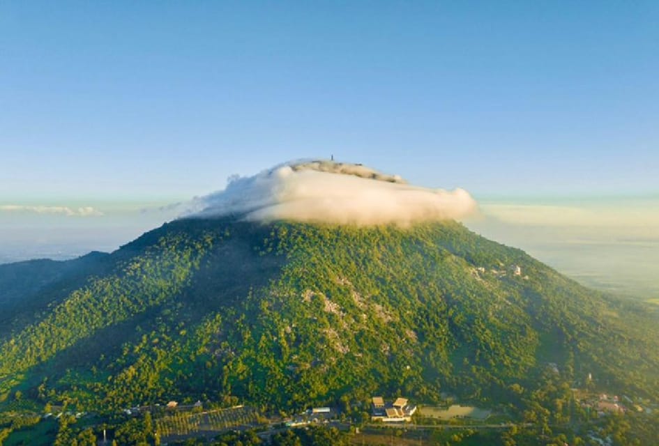 Black Virgin Moutain, Cu chi tunnels & Cao dai temple 1 day - Language and group setup: what to expect from the guide