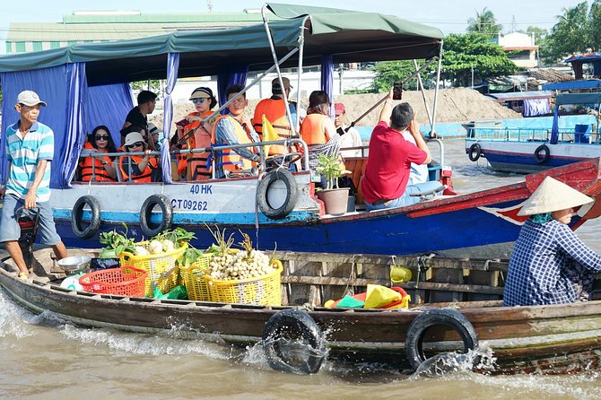 Can Tho Floating Market Combine With Mekong Delta 01 Day-Daily - My Tho and Phoenix Island: a scenic break from the main track