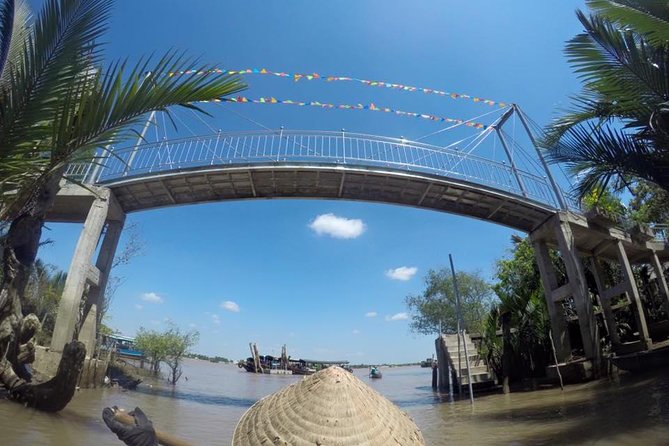 Cu Chi And Mekong Full Day Trip - Lunch at a Local Restaurant: Simple, Included, and Filling