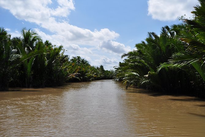 Cu chi Tunnel & Mekong Delta Full Day BBQ Lunch Lux Group 10 pax - Pickup, timing, and the rhythm of a 9-hour schedule