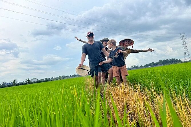 Cu chi Tunnel & Mekong Delta Full Day BBQ Lunch Lux Group 10 pax - BBQ lunch on the Mekong Delta: eating well, with a little lesson