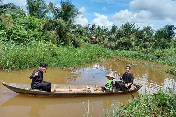 Cu chi Tunnel & Mekong Delta Full Day BBQ Lunch Lux Group 10 pax - Đờn Ca Tài Tử and coconut candy: culture you can actually observe