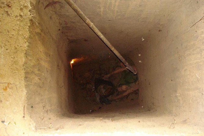 Cu Chi Tunnels and Cao Dai Temple private tour full day - The guided pacing: why Luat and Viet made a difference