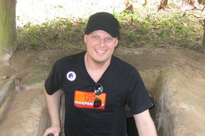Cu Chi Tunnels and Ho Chi Minh City private tour full day - Entering the Cu Chi Tunnels: history you can feel in your legs