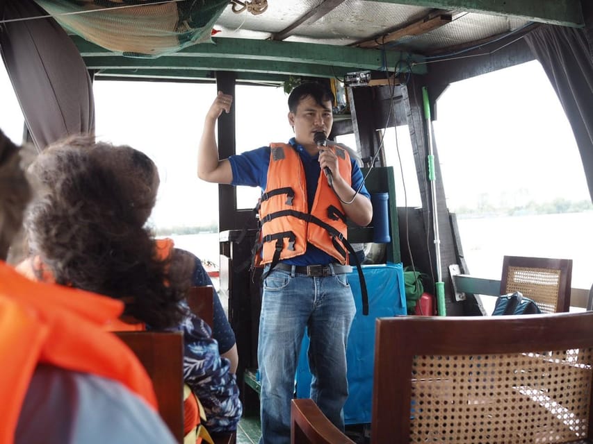 Cu Chi Tunnels and Mekong Delta Full Day Tour - Hand–Rowed Sapan and a Riverside Lunch with Giant Gourami