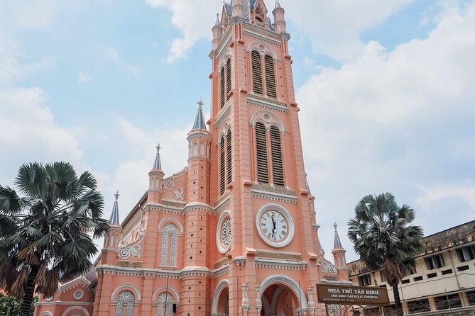 [Free E-sim] Half day Instagram Cafe Tour in Ho Chi Minh - Meeting point at Saigon Central Post Office: easy start, central location