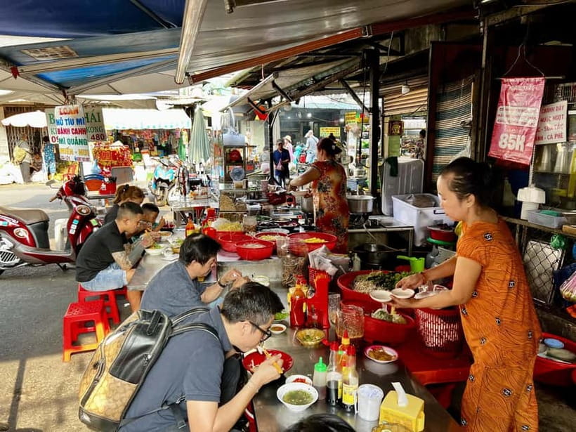 Free E-Sim Saigon Hidden Gems Tour with Local Guide - Vietnamese National Buddhist Temple: Finding Quiet Where You Least Expect It