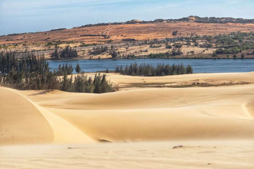 From HCM: 2-Day Mui Ne Highlights Trip with Overnight Stay - Sand Dunes in the Afternoon: Sunset Views and Optional Thrills