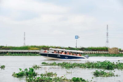 From HCM: Cu Chi Tunnels Half-Day Tour by Speedboat or Bus - Leaving District 1 and arriving early at Cu Chi