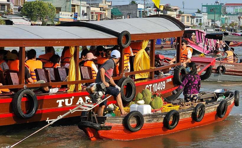 From Ho Chi Minh: 3-Day Mekong Tra Su Forest exit Phnom Penh - Chau Doc to Phnom Penh: border crossing and the fast boat exit