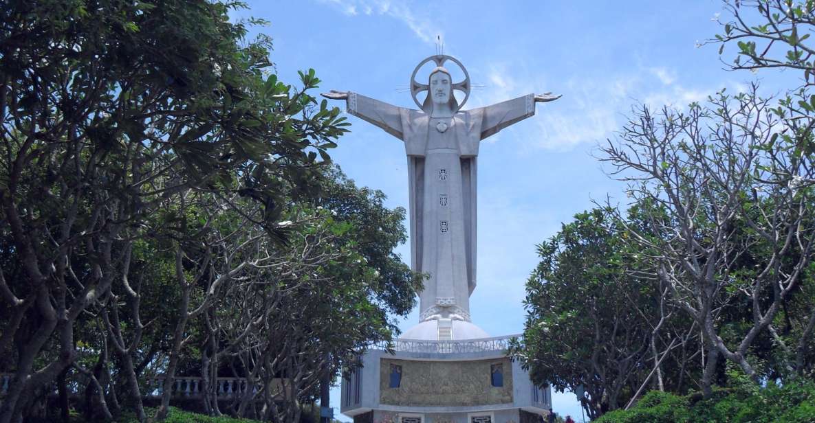 From Ho Chi Minh city: Vung Tau Beach Private Day Tour - Bao Dai’s White Palace: culture between seaside moments