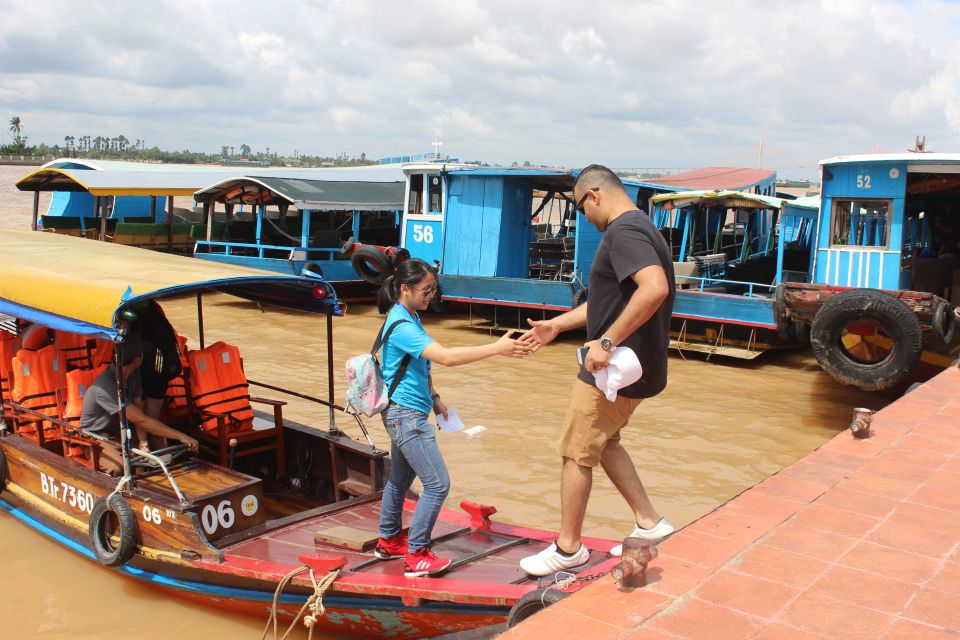 From Ho Chi Minh: Mekong Delta Private Day Tour - Don Ca Tai Tu folk music: culture you can hear, not just read about