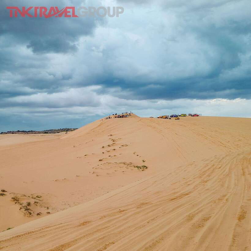 From Ho Chi Minh: Mui Ne Sand Dunes and Beach Day Tour - Fairy Stream: the calm walk after dunes and sand