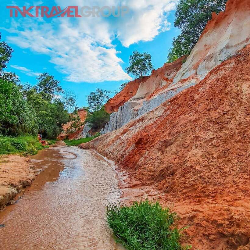 From Ho Chi Minh: Mui Ne Sand Dunes and Beach Day Tour - Price and value: what your $50 actually buys