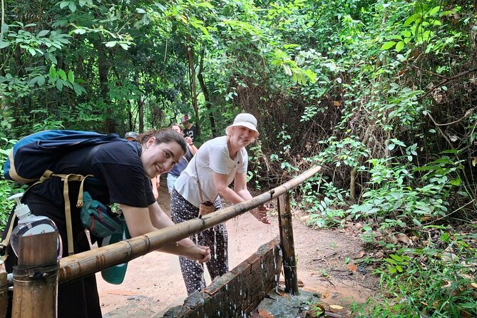 From Saigon: Mekong Day Tour with Floating Market &Cu Chi Tunnels - Cu Chi Tunnels: walking the ground and understanding the underground