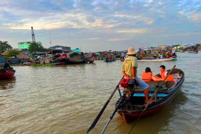 Full Day Can Tho Private Tour Cai Rang Float Market and Con Son - Ho Chi Minh City to Can Tho on highway CT01