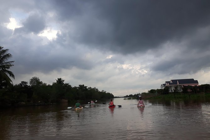 Full Day Experience Mekong River Life By Kayak & Boat. - Lunch in a local restaurant: fuel for the late-day market walk