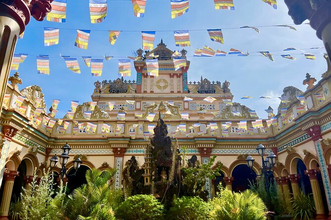 Full Day Guided Mekong Delta Day Tour in Vietnam (Multilingual) - Vĩnh Tràng Pagoda: the calm cultural pause in the middle