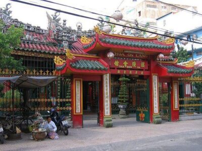 Half Day - Saigon Off-the-Beaten-Path - City Cycling Tour - District 4 streets: alleyways, street food energy, and a newer identity