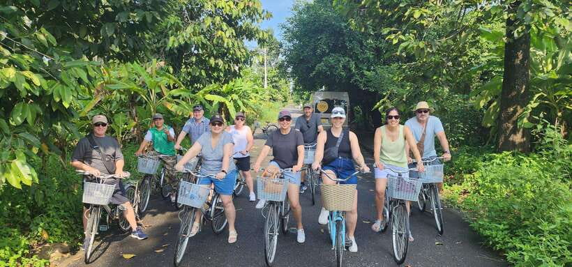 HCM City: Ben Tre Mekong Delta & My Tho Day Trip with Lunch - Vinh Trang pagoda: the biggest Mekong Delta-style stop
