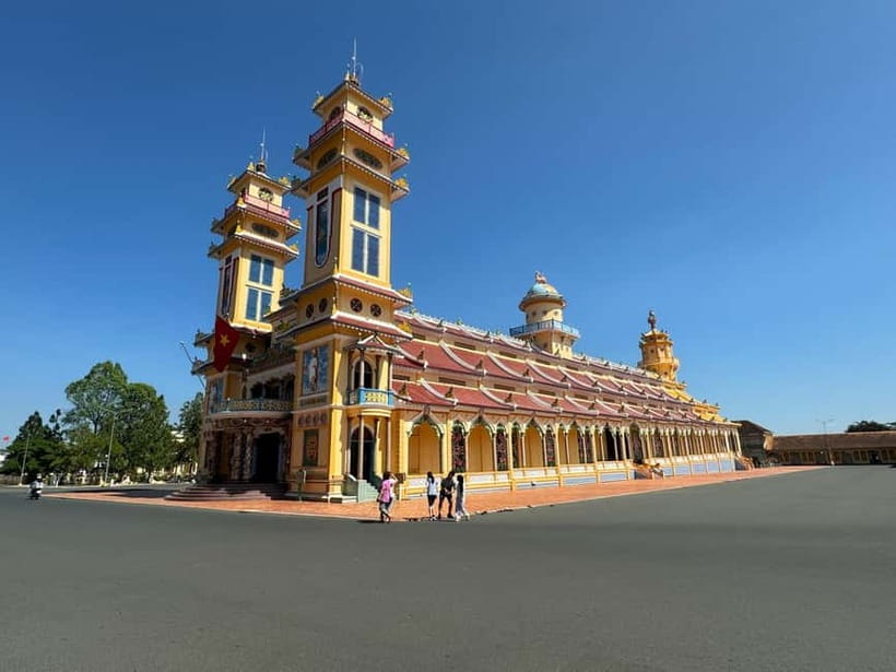 HCM: Tay Ninh, Black Virgin Mountain, & Cao Dai Temple Tour - Lunch in Tay Ninh: Included, Filling, and Easy on Planning