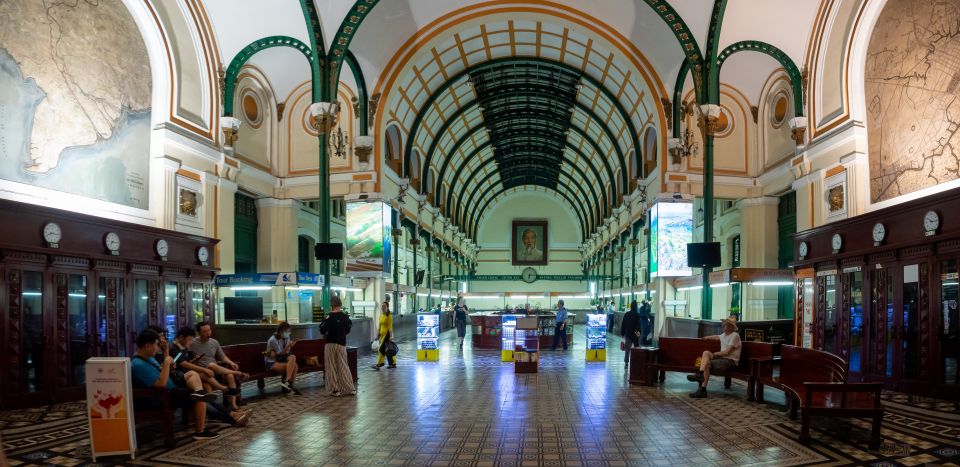 HCMC: English or German War History Tour: Tunnels & Museums - Cu Chi Tunnels: Tet Offensive tactics from inside the underground