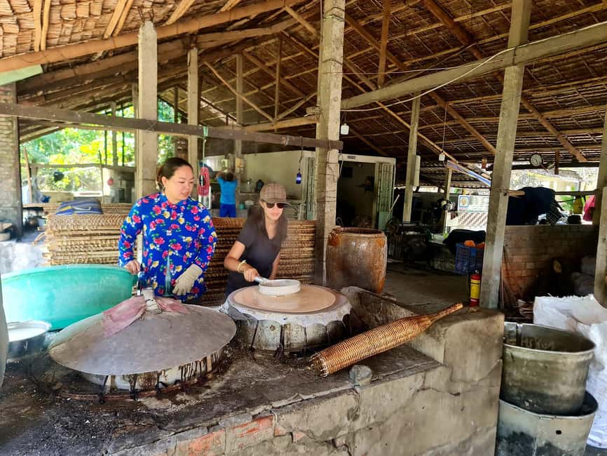 HCMC: Mekong Delta 2-Days My Tho–Ben Tre & Cai Rang Market - Can Tho Arrival and the Don Ca Tài Tử Dinner Cruise on the River