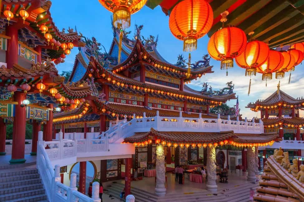 HCMC: Private or Group Sai Gon City Tour with Pickup - Language Options and Private vs Group Feel