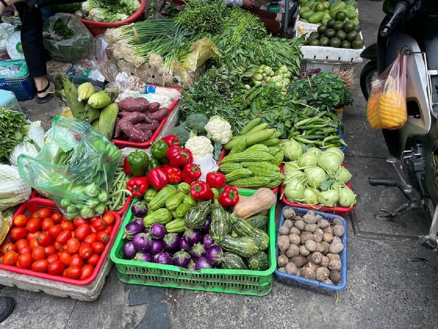 HCMc:Vietnamese Cooking Class with Local market tour & Meal - Welcome drinks, lunch, and the chef certificate moment