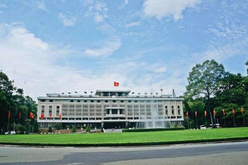 Ho Chi Minh 1 Day Private Tour from Phu My Seaport - Shopping stop at your pace: Ben Thanh Market or Saigon Square