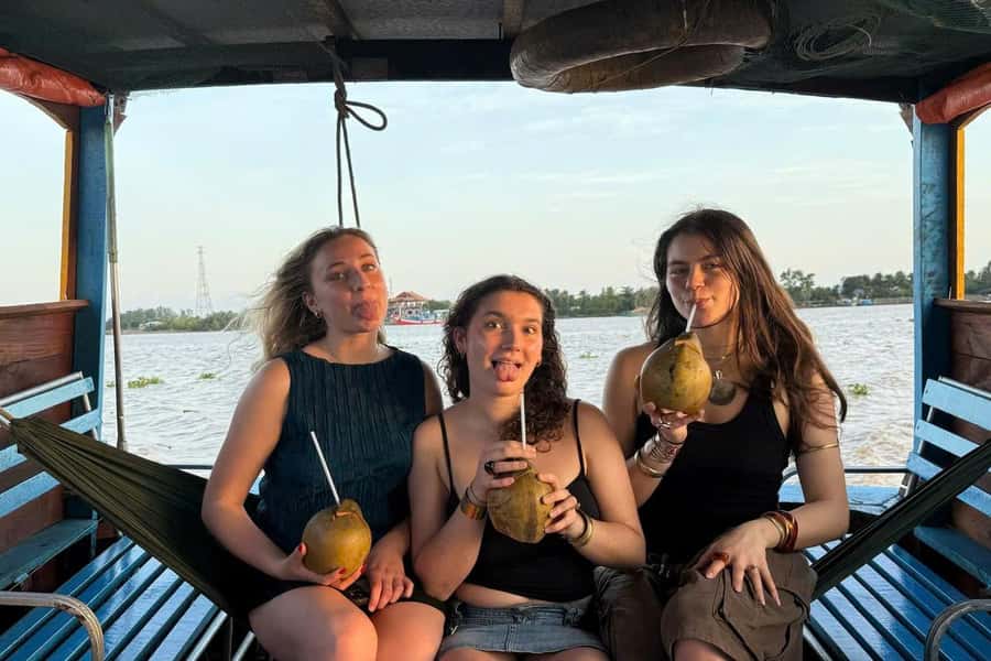 Ho Chi Minh: Adventurous Mekong Delta Full Day Tour - Getting There Comfortably: 7:00 Pickup and an Air-Con Limousine