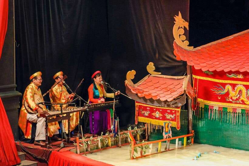 Ho Chi Minh: Authentic Vietnamese Dinner & Water Puppet Show - Key highlights at a glance