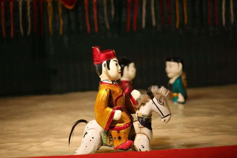 Ho Chi Minh: Authentic Vietnamese Dinner & Water Puppet Show - How the puppets are controlled: the skill you’ll notice