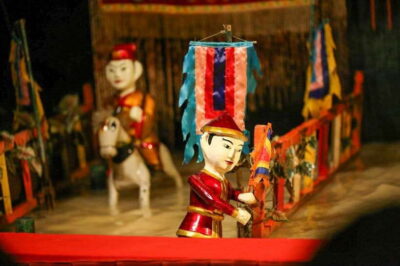Ho Chi Minh: Authentic Vietnamese Dinner & Water Puppet Show - Dinner first: what your evening really starts with