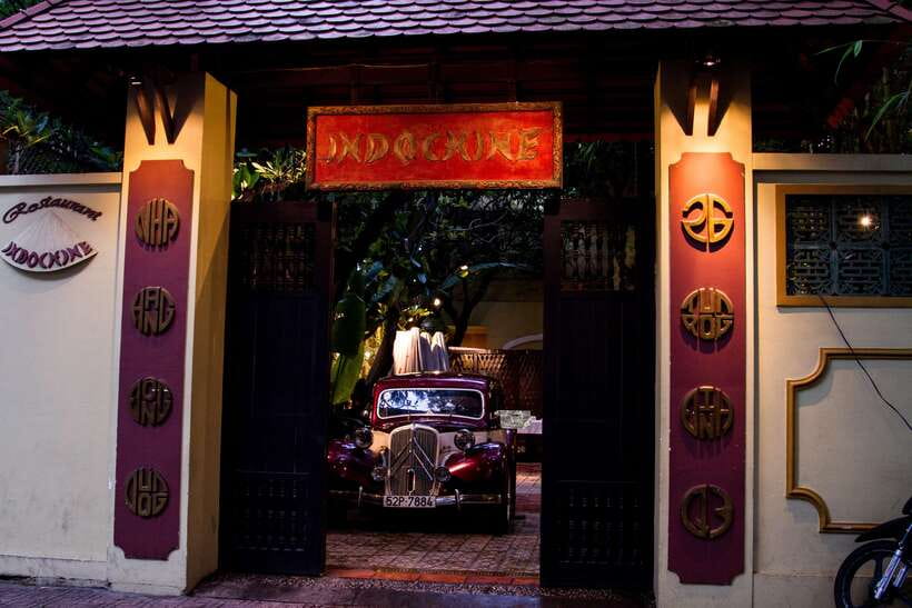 Ho Chi Minh: Authentic Vietnamese Dinner & Water Puppet Show - Touring the theater: what happens before you watch