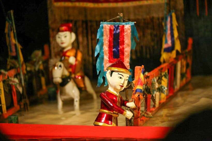 Ho Chi Minh: Authentic Vietnamese Dinner & Water Puppet Show - Dinner first: what your evening really starts with