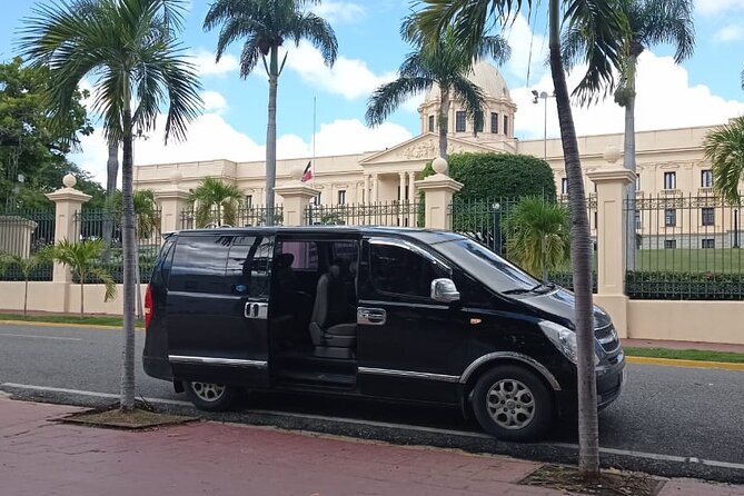 Ho Chi Minh City Airport (SGN) to Ho Chi Minh hotels - Arrival Private Transfer - Quick hits for SGN to Ho Chi Minh City door-to-door pickup