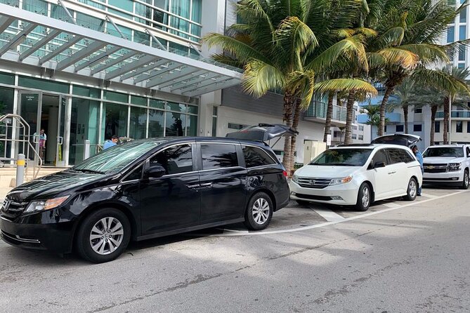 Ho Chi Minh City Airport (SGN) to Ho Chi Minh hotels - Arrival Private Transfer - The Meeting: Name Sign, Flight Tracking, and Luggage Help