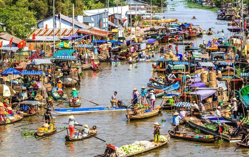 Ho Chi Minh City: Cai Rang Floating Market in Can Tho Tour - Cai Rang Floating Market at sunrise: breakfast on the water