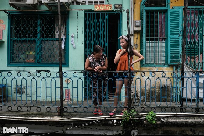 Ho Chi Minh City: Chinatown Hidden Treasures – Free Walking Tour - Guide Style: How Thang Makes History Stick