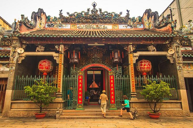 Ho Chi Minh City Cu Chi Tunnels Full Day Tour with Local Lunch - Independence Palace and the War Remnants Museum: where the Vietnam War stops being abstract