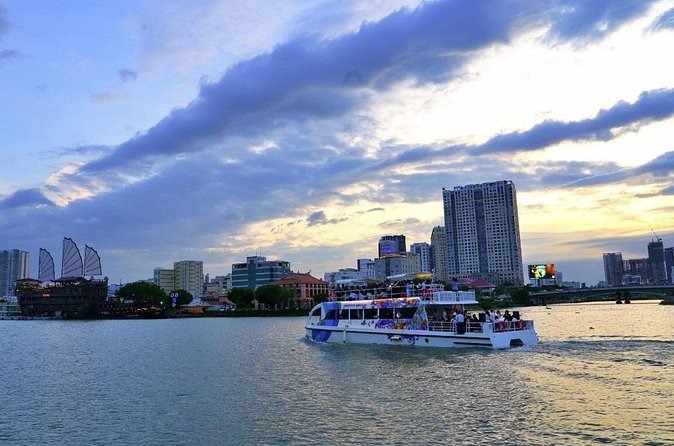 Ho Chi Minh City Lively Saigon River Sightseeing Cruise - Food Details You Should Expect: Ice Cream, Not a Full Meal