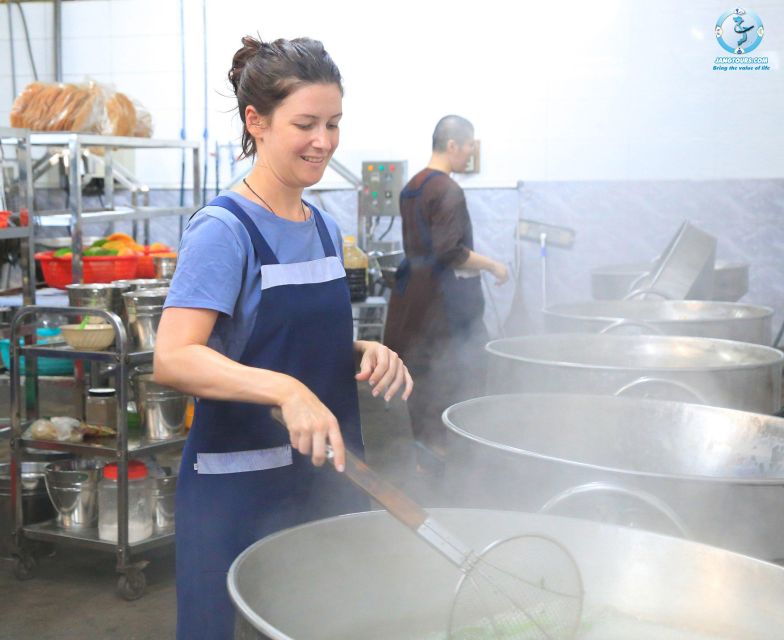Ho Chi Minh City - Meditation retreat - 3 days 2 nights - Day 3: final bells, morning volunteering, and back to Ho Chi Minh City